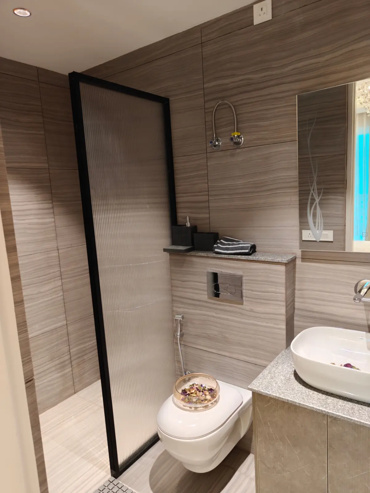 Rooseró Elena premium washroom
